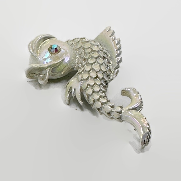 Fish Brooch, 50s, Rhinestone, Iridescent White, Mid Century, Figural, Vintage